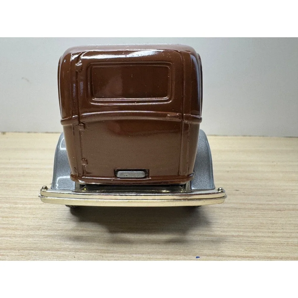 ERTL 1932 Ford Panel Delivery Truck Coin Bank Trustworthy Hardware LE